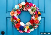 Create Your Own Pom Pom Wreath