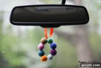 Craft Your Own Natural Car Aroma
