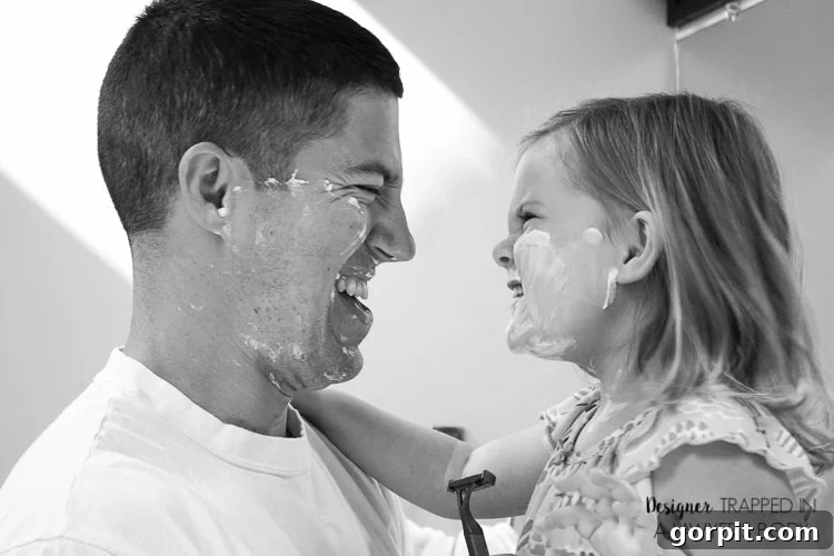 Unforgettable Father's Day Photos The Gift He Will Treasure 4 SO SWEET!!!! LOVE these ideas for special Father's Day pictures! What a perfect gift for a dad or granddad!