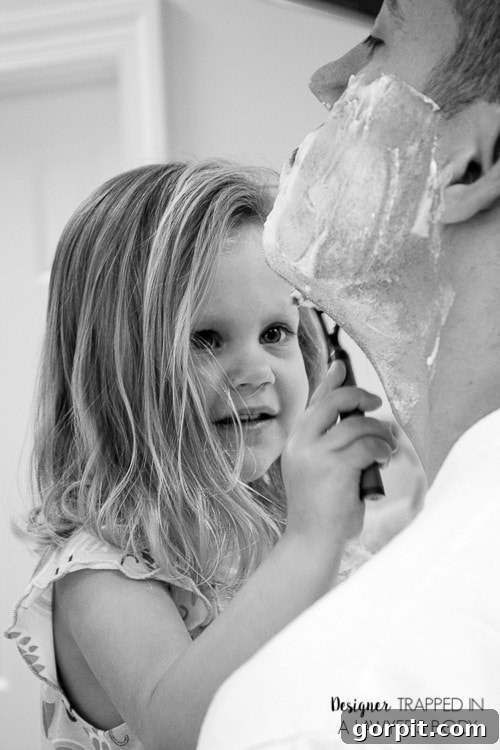 Unforgettable Father's Day Photos The Gift He Will Treasure 7 SO SWEET!!!! LOVE these ideas for special Father's Day pictures! What a perfect gift for a dad or granddad!