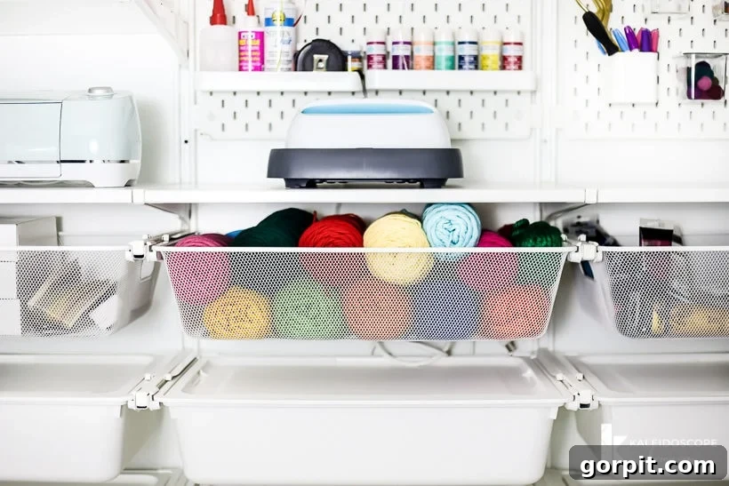 Affordable craft room storage solutions utilizing the IKEA Algot system, demonstrating efficient and stylish organization.