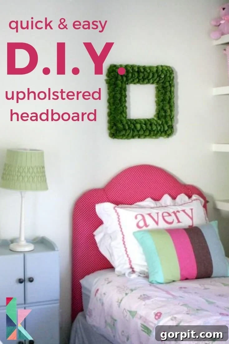 DIY Upholstered Headboard You Can Make This Afternoon 2 Stunning and affordable DIY upholstered headboard for a cozy bedroom