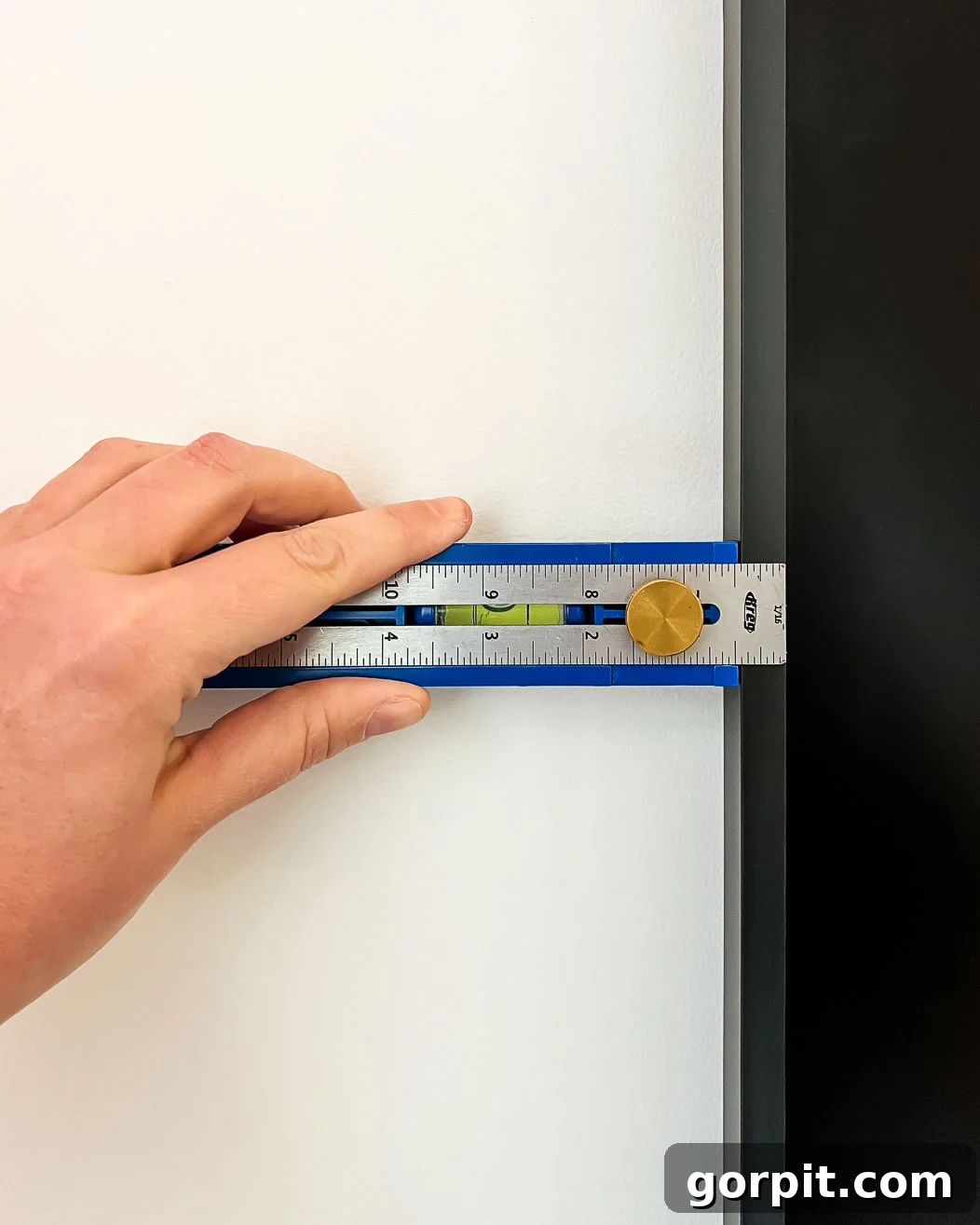 using kreg measuring gauge to measure TV frame