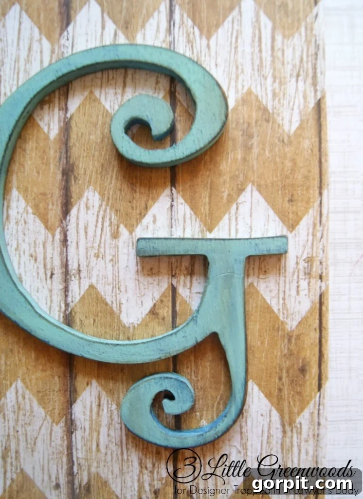 GENIUS! Come learn how to hide a phone jack with this easy tutorial by 3 Little Greenwoods for Designer Trapped in a Lawyer's Body!