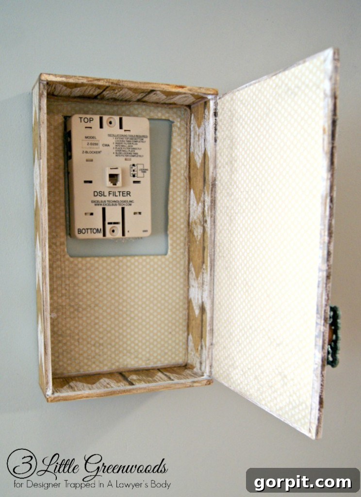 GENIUS! Come learn how to hide a phone jack with this easy tutorial by 3 Little Greenwoods for Designer Trapped in a Lawyer's Body!